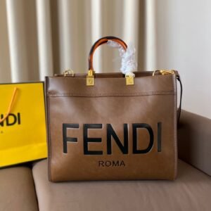 055742B4-9A3C-D9C2-E918-C97CE7CFDAD3.jpg Fendi Sunshine Medium