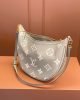 Louis Vuitton Loop Hobo M46738