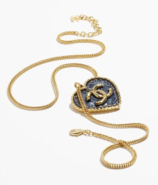 08161F06-82BA-A070-BBA5-5D75A5BADD0B.jpg LONG PENDANT NECKLACE