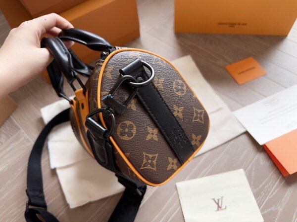 Louis Vuitton M46687 Keepall Bandouli&egrave;re 25