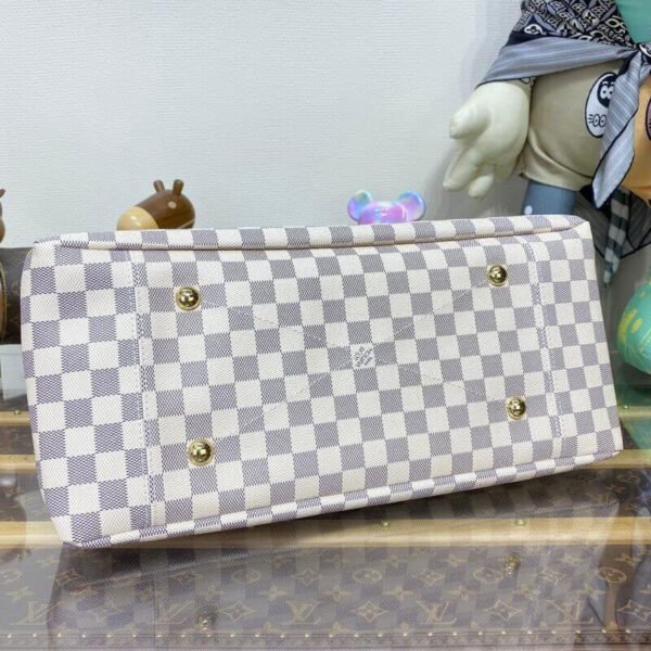 0A688FCC-A03A-3811-4E86-85DCBAFF5A10.jpg Louis Vuitton Artsy MM N40253