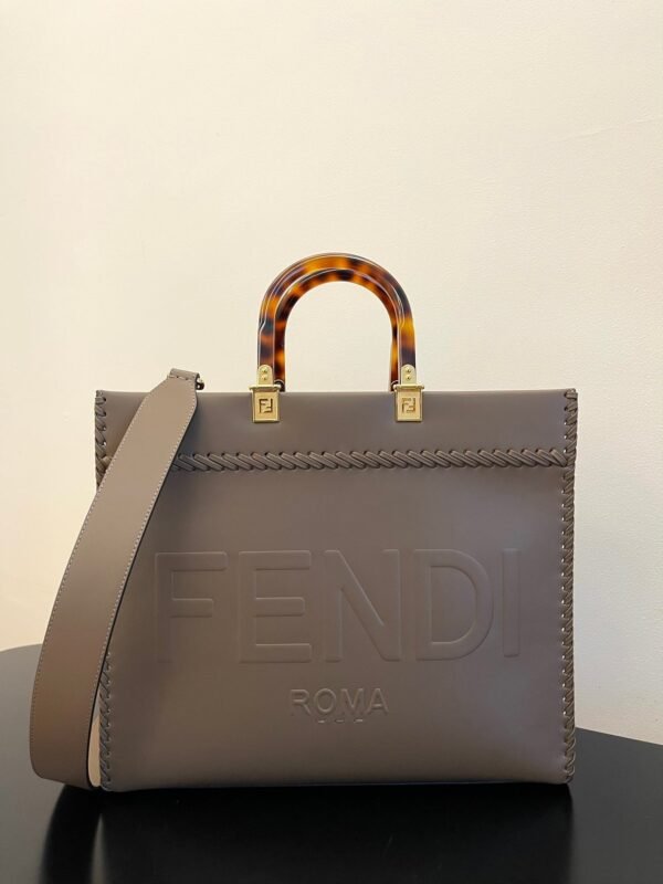 0B24FDFB-2C76-C314-EC1E-C2EC69C31CEC.jpg Fendi Sunshine Shopper Medium Bag