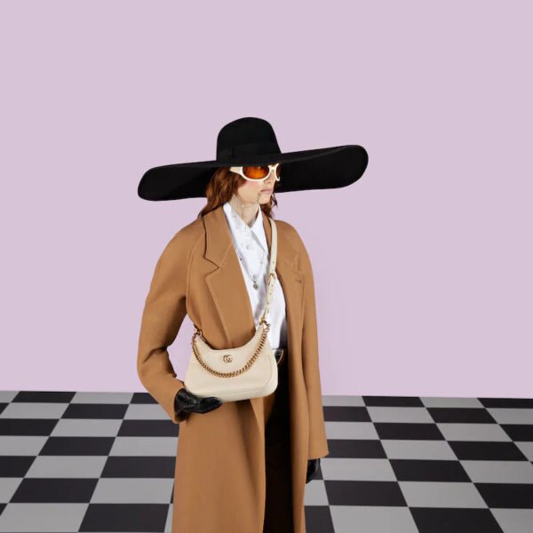 0CB0383F-2878-A979-5EAD-0FE6F4514A58_f35337de-044d-47ce-ab81-29d0fc2254d4.jpg APHRODITE SMALL SHOULDER BAG