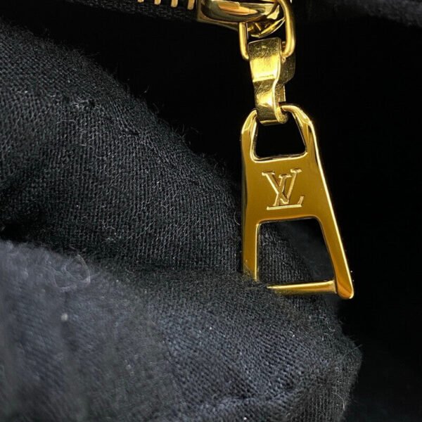 Louis Vuitton Twist PM M21119