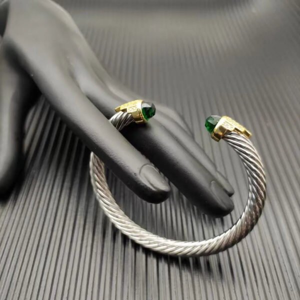 7mm Cable Bracelet with Peridot & Diamond Accents ??Gold Cap