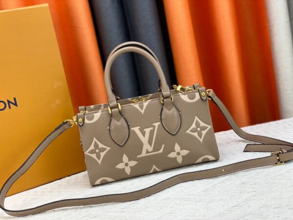 Louis Vuitton OnTheGo East West M23641