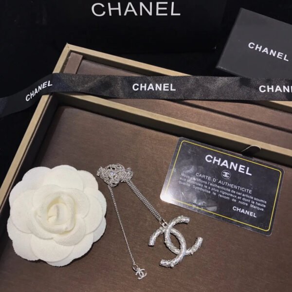 14400838-7898-1571-30E0-02CBC705C5CF.jpg jewelry59