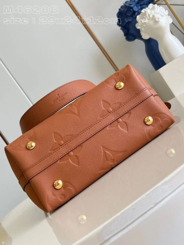 Louis Vuitton M11790 CarryAll PM