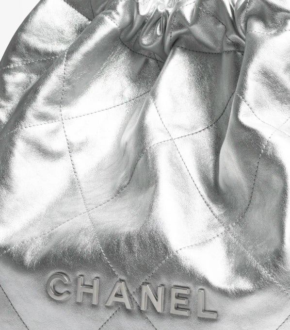 14FCE1A6-BA1D-6153-E3EE-891E80B11597.jpg 22 Handbag - Black