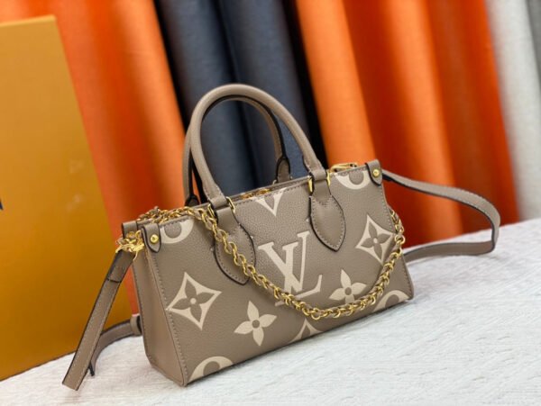 Louis Vuitton OnTheGo East West M23641