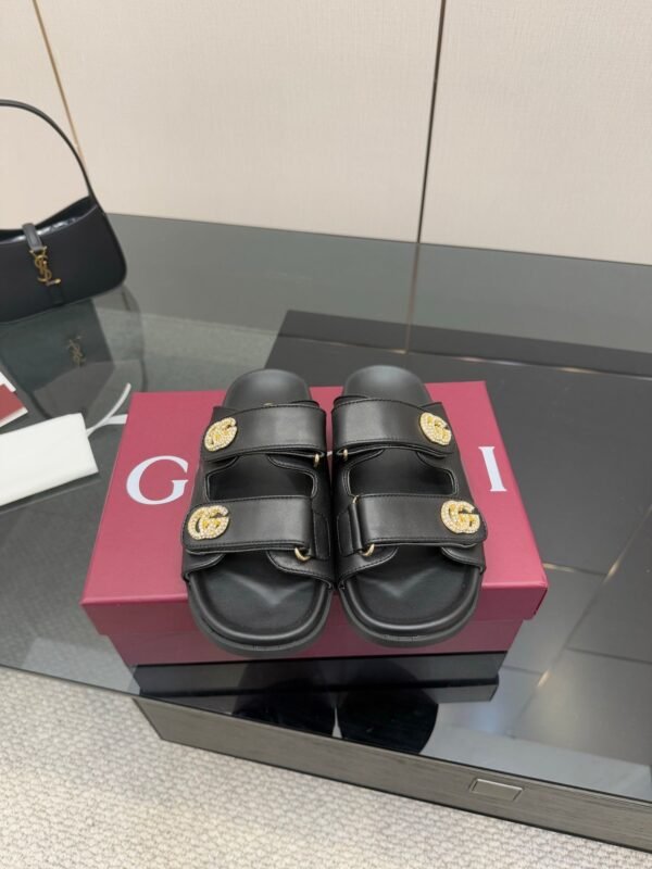 15B13360-B399-3088-98F1-76D1DCFC4503.jpg GUCCI Women's Platform Slide Sandal