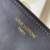 Louis Vuitton M12068 Coussin Hobo MM