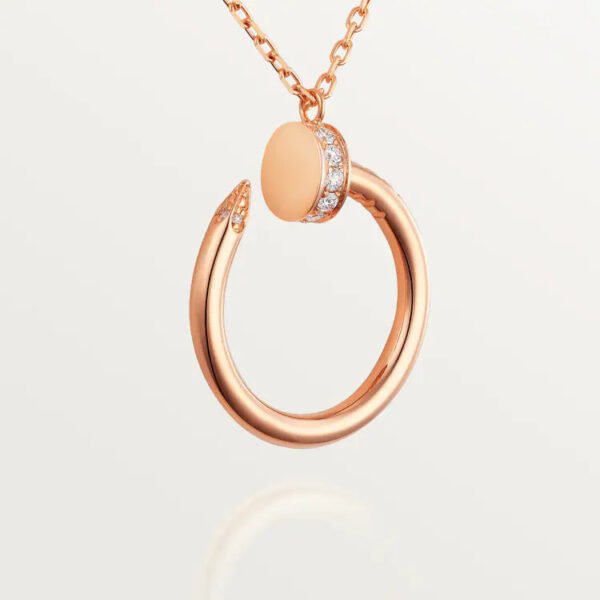 1D9EDAB7-6697-0E9D-272A-2E151F0C5E38.jpg JUSTE UN CLOU NECKLACE