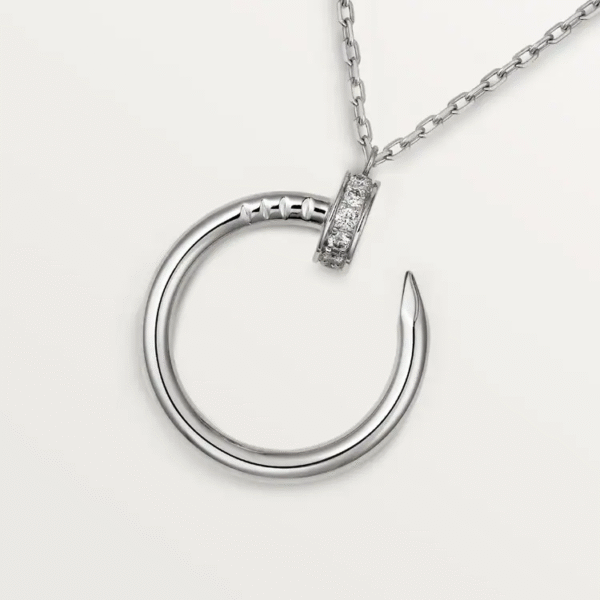 1DF9C39D-F344-BC59-282F-DF959DBADC03.png JUSTE UN CLOU NECKLACE