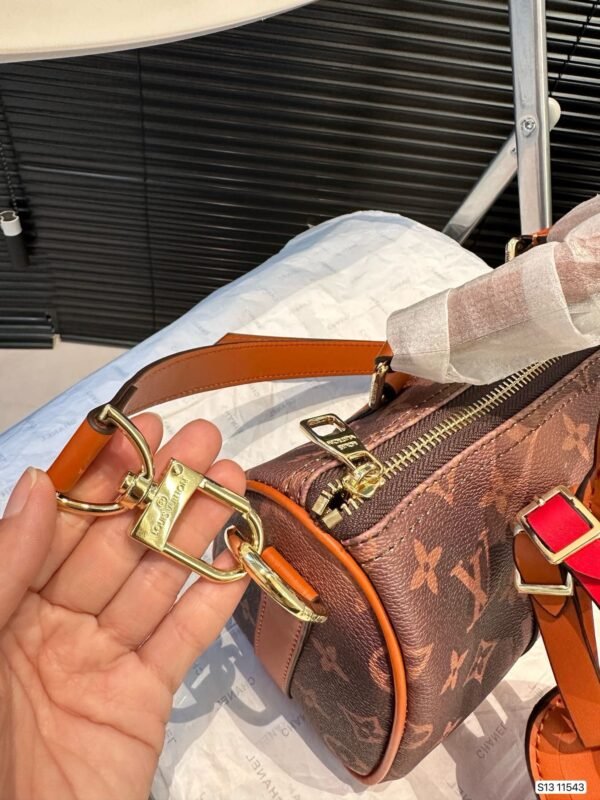 Louis Vuitton M11542 Keepall Bandouli&egrave;re 25