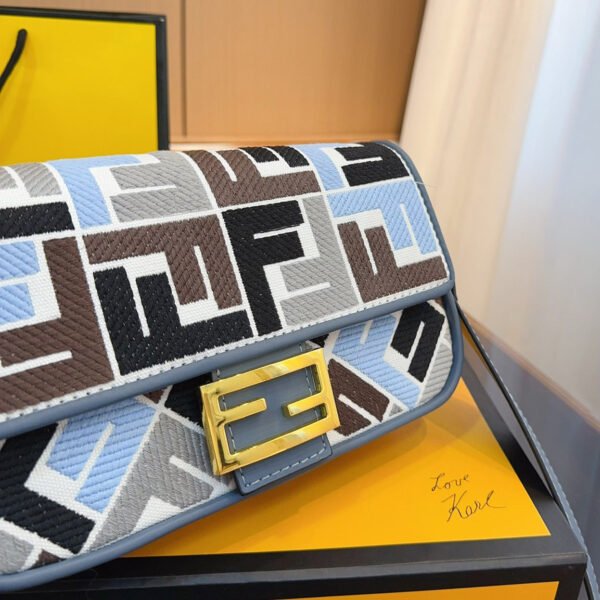 Fendi Baguette Mini