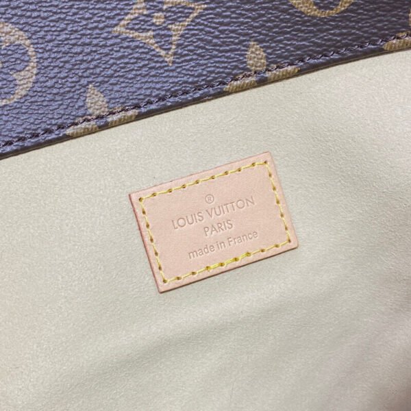 238E62B3-61BA-49FD-4784-98E0D53083D2.jpg Louis Vuitton Artsy MM M40249