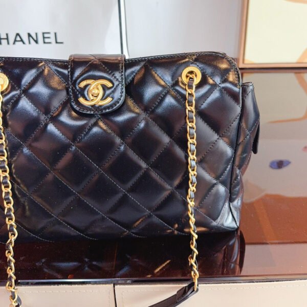 293C7CC2-99BC-7FFA-3E0F-BDC68FD10C62.jpg Hobo Handbag