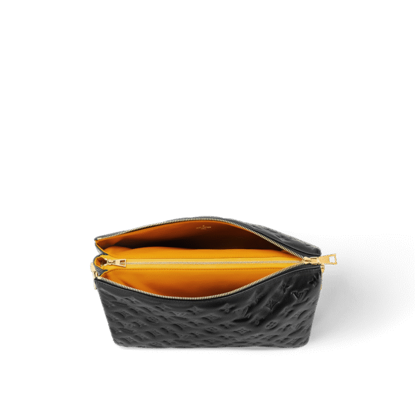 2A403A30-AAC3-B9B5-88C7-B013DB83F133.png Coussin MM