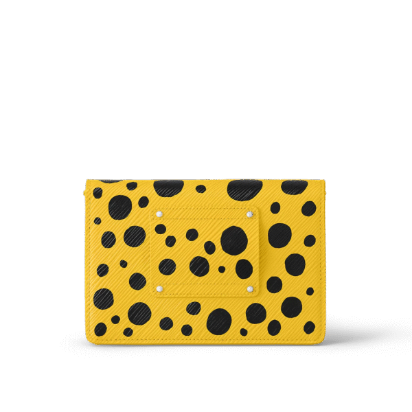 2C2A3FED-1929-ADC1-49B3-F5F3B3156075_c76a6c4c-92de-482d-8996-123b94d6e7a8.png Twist Belt Chain Wallet M81987