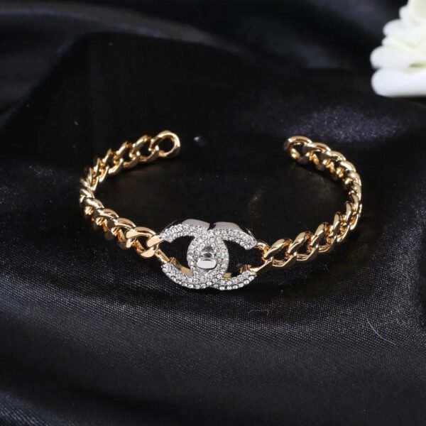 2DEFF234-FAD7-ED2B-87B1-C1058546D67F.jpg CC Bracelet 0001
