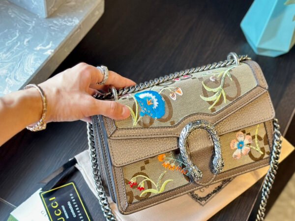 32E88990-F5F6-4B3C-0402-22F6A68336B8.jpg Small Dionysus Jumbo Shoulder Bag