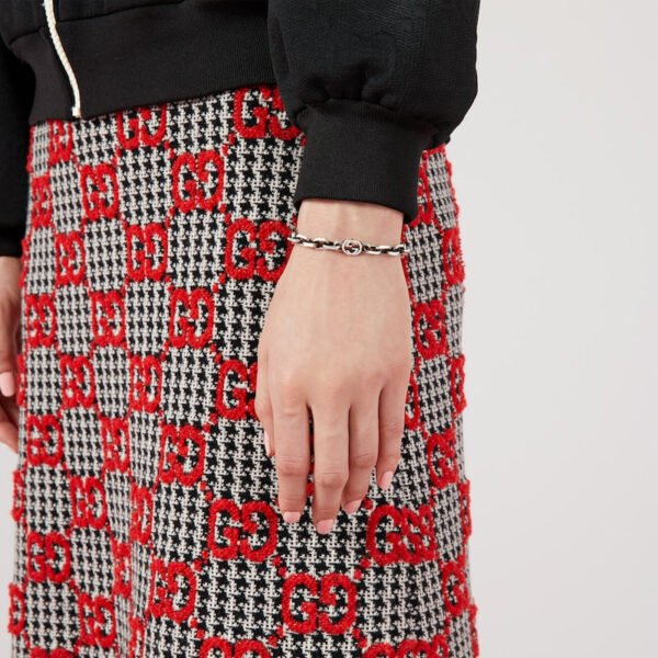 3318C6DB-6252-E1F3-57A3-C5B1A81F684B.jpg INTERLOCKING SILVER BRACELET