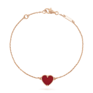 33889C38-CF51-F696-41BE-F362788B2CD1.png Sweet Alhambra heart bracelet