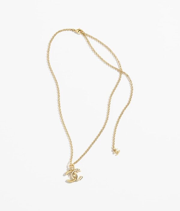 34FDDE1A-4072-078B-EBBB-ED8E91B5B574.jpg PENDANT NECKLACE