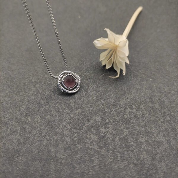 Petite Chatelaine&reg; Necklace Sterling Silver with Amethyst, 10mm