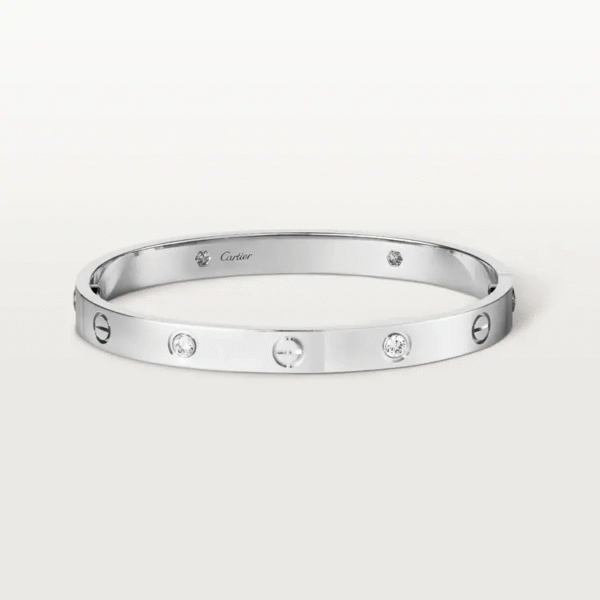 375F928E-8965-B571-4050-2BE607B0A015-1.png LOVE BRACELET, 4 DIAMONDS