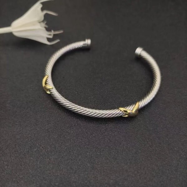 387671BE-30E1-E348-DEAA-BCA0C409DB10.jpg X Classic Cable Station Bracelet Sterling Silver with 18K Yellow Gold, 4mm