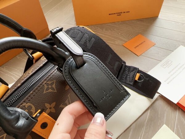 Louis Vuitton M46687 Keepall Bandouli&egrave;re 25