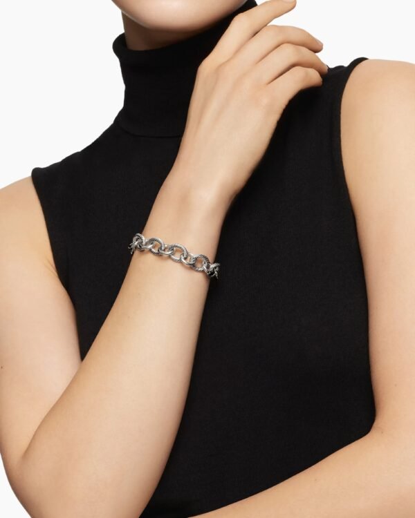 3EE97E40-0D1B-D628-0BE9-B3589066E336.jpg Oval Link Chain Bracelet Sterling Silver - 19CM