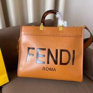 4486166B-D456-E621-D69E-6DCFDCAFDA92.jpg Fendi Sunshine Medium