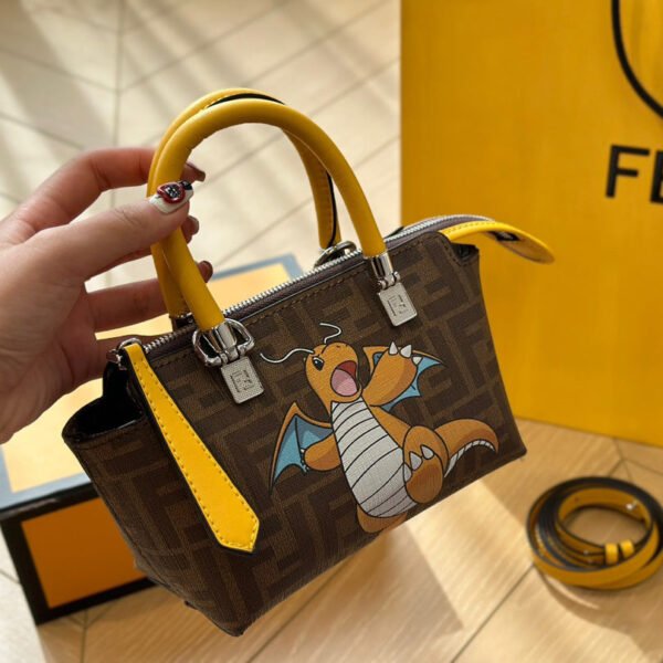 49D17D2F-43DF-293D-6FCC-DCBB98FBF88A.jpg Fendi By The Way Mini