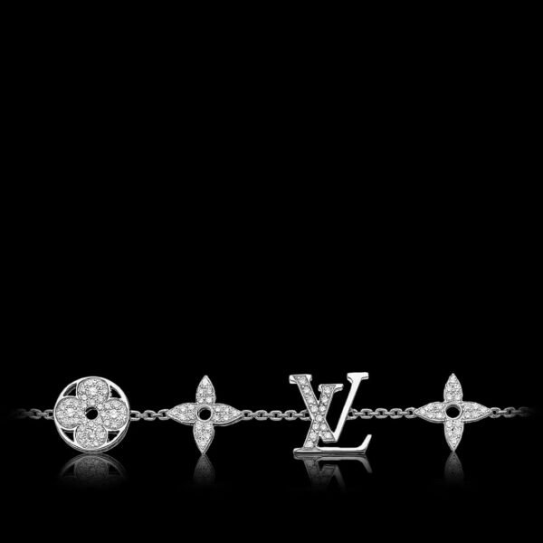 4A53FF5D-CB22-4357-F0F2-64C6B249DBDB.jpg Diamond Blossom bracelet, white gold and diamonds