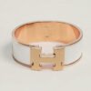 4B814416-F4BB-16CB-D4B5-129E28455CE8.jpg Hermes Clic Clac H bracelet