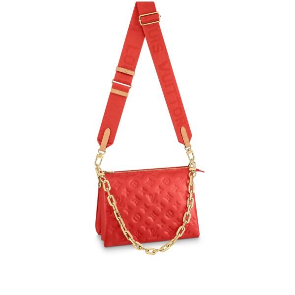 4F45C407-F8CC-54D1-3C84-46D777E16C2F_8ba40949-00d3-4e73-b55e-fbb86cffa3a4.jpg Coussin PM M57792