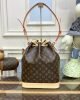 Louis Vuitton No&eacute; M42224