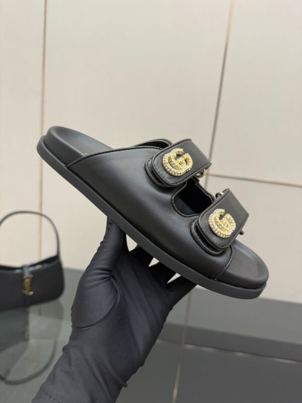 5214D330-2DEE-7355-E637-289B7230C1C0.jpg GUCCI Women's Platform Slide Sandal