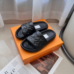 Louis Vuitton Unisex Pool Pillow Comfort Sandal