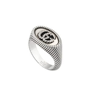 5C4F3232-32FA-D999-E013-0379A431B5C3.jpg INTERLOCKING G CHEVALIER RING IN SILVER