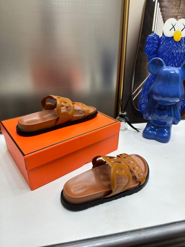 5E35382F-B8C8-044C-AD40-C639E60A49DF.jpg Hermes Women's Extra Sandal