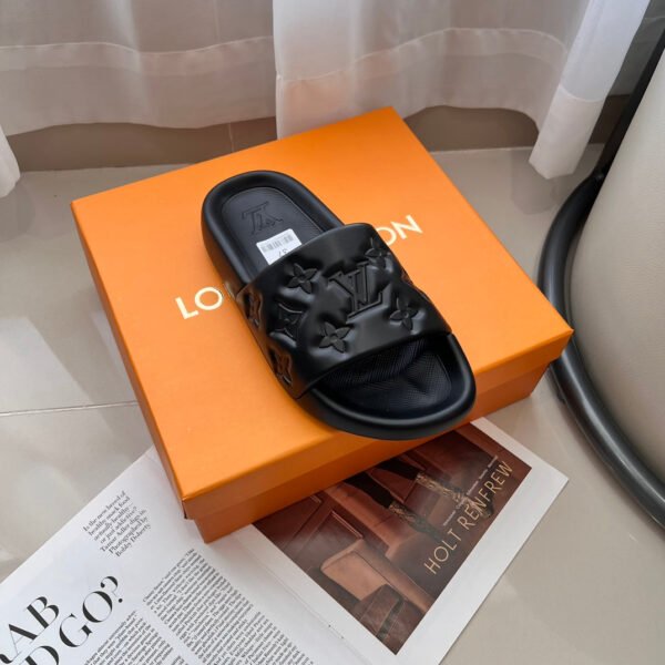 Louis Vuitton Unisex Pool Pillow Comfort Sandal