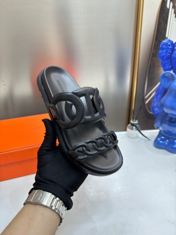 60A0D016-31A6-974F-A64E-D1BE39EFDE88.jpg Hermes Women's Extra Sandal