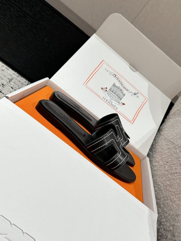 Hermes Women's Oran Sandal