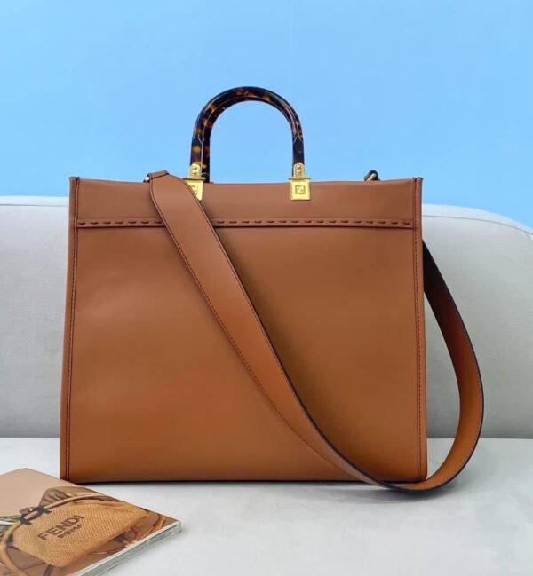 Fendi Sunshine Shopper Medium Bag