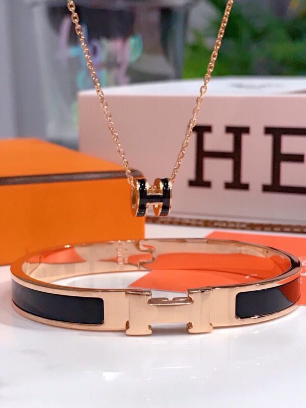 Hermes Clic HH bracelet + Mini Pop H pendant - 17