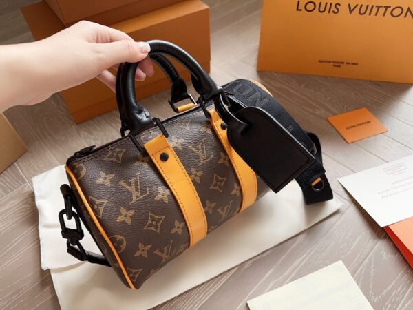 Louis Vuitton M46687 Keepall Bandouli&egrave;re 25